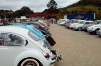 Volks Day reúne 150 carros antigos