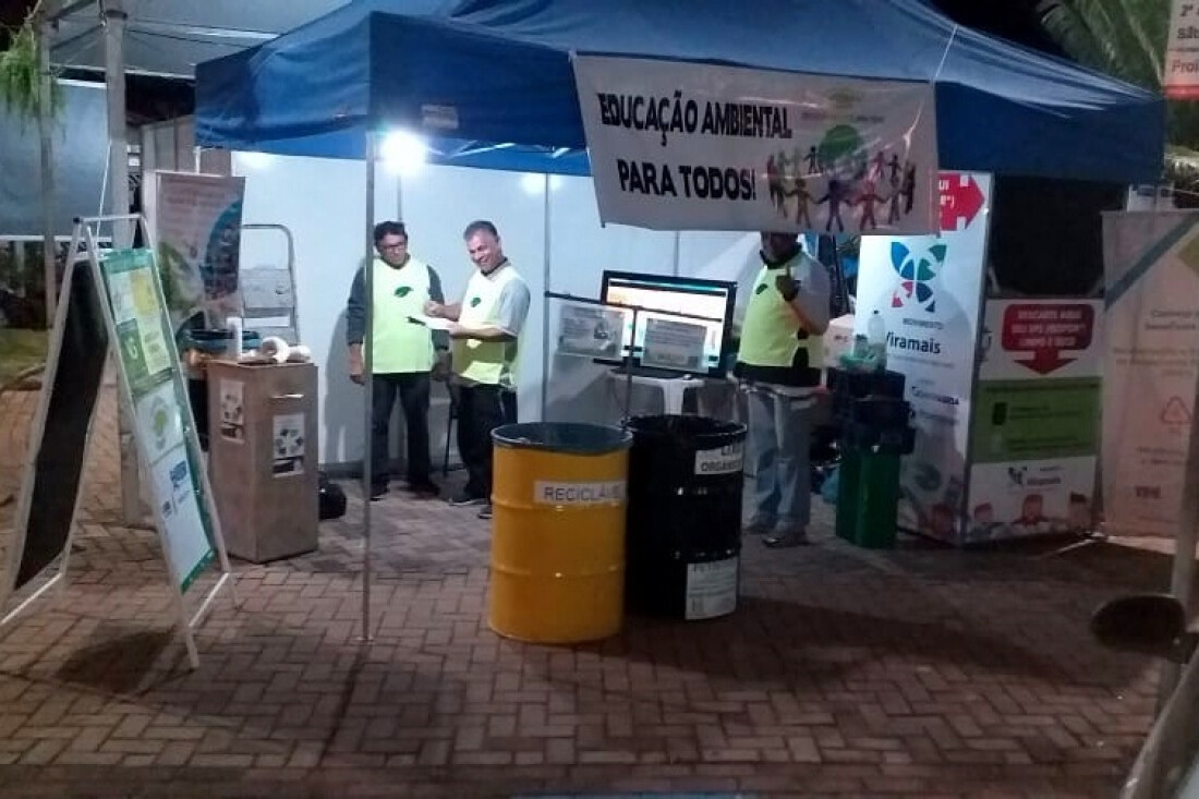 Grupo coleta 2,7 toneladas de resíduos durante festa