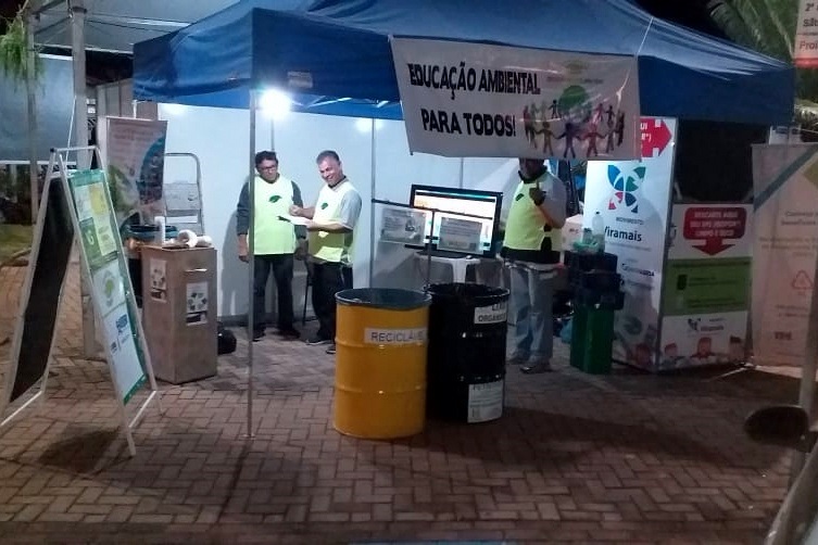 Grupo coleta 2,7 toneladas de resíduos durante festa