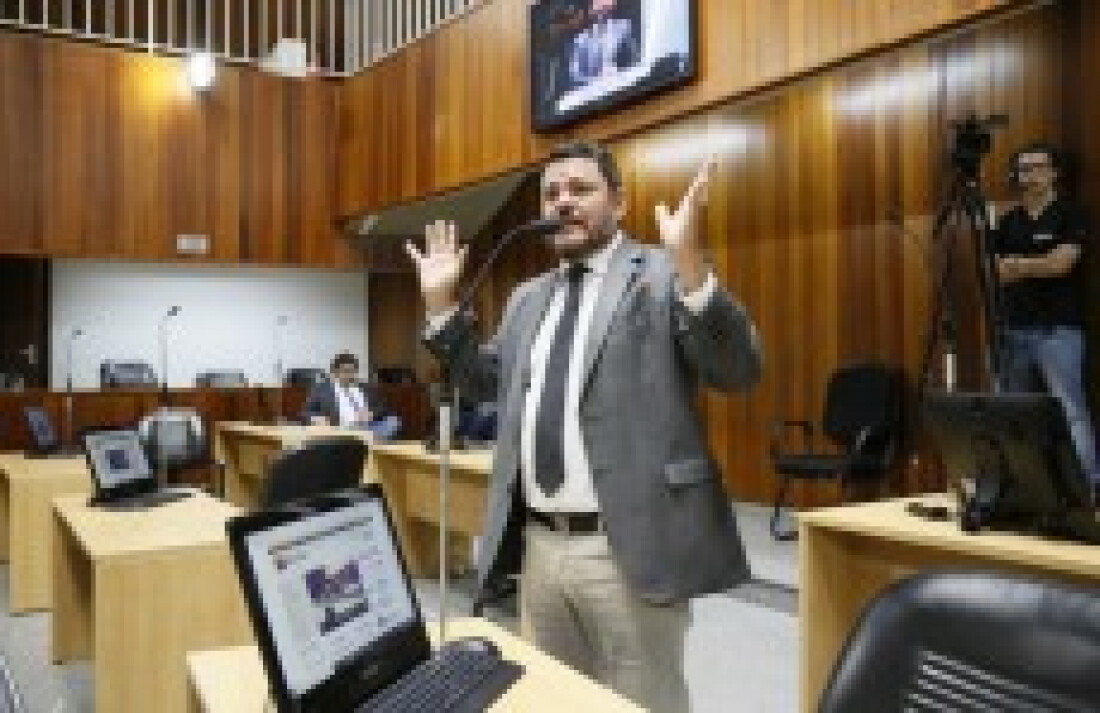 Câmara quer informações sobre obra de esgotamento