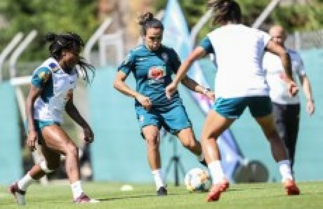 Marta poderá retornar ao time hoje contra Austrália