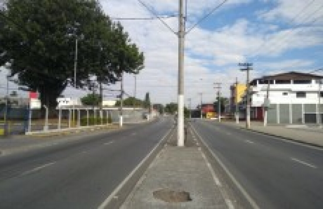 Ruas ficam vazias durante jogo: