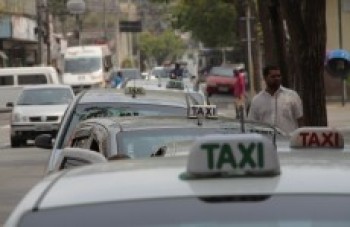 Vereador propõe concessão de estímulos a táxis adaptados