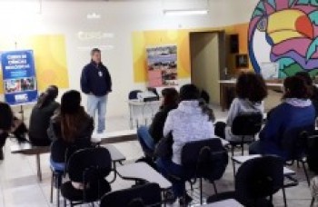 Evento aborda importância de abelhas no meio ambiente