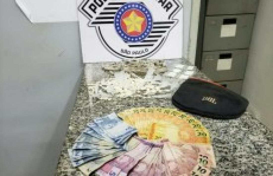 Suspeito de tráfico é preso em flagrante