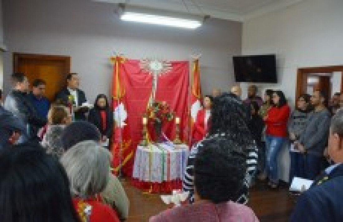 Prefeitura recebe subimpério do Divino Espírito Santo