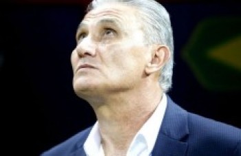 Técnico Tite avalia opções para substituir Neymar