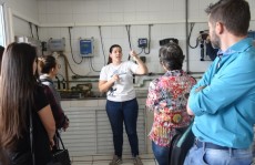 População visita sistema de tratamento de água