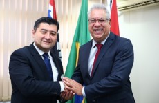 Durante viagem de Ashiuchi vice comanda a prefeitura