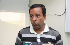 Taxistas fazem ação contra aplicativos