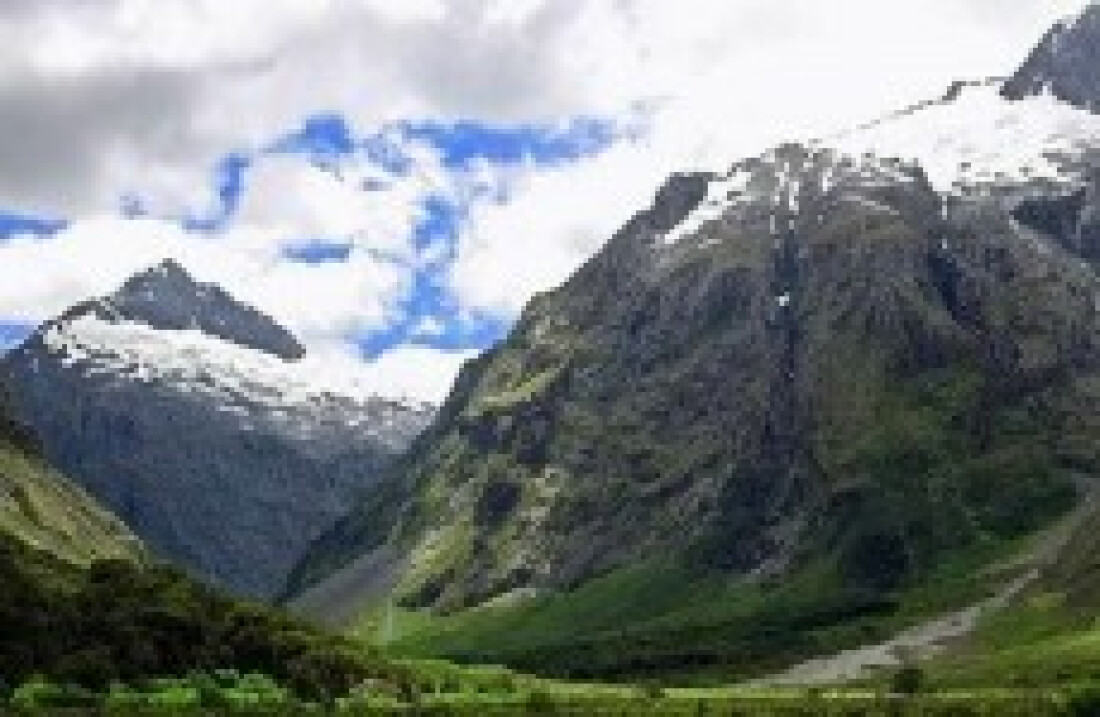 O que significa "elevo os olhos para os montes"?