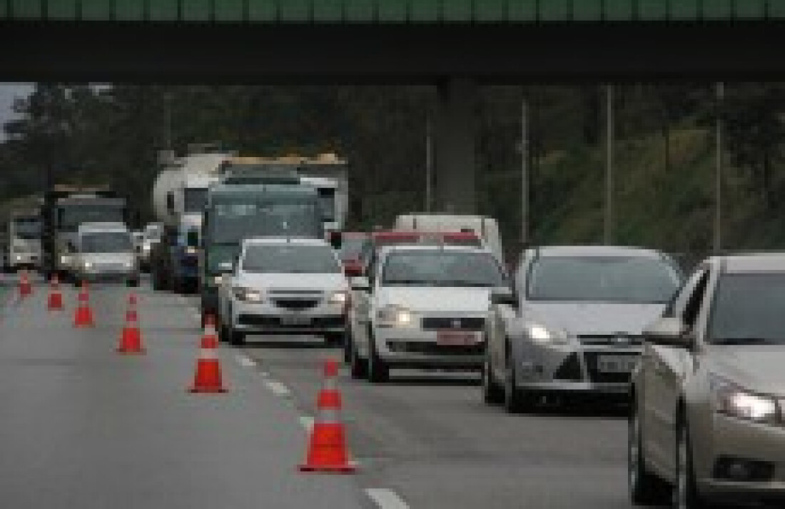 SP-70 terá faixas bloqueadas para manutenção de pistas