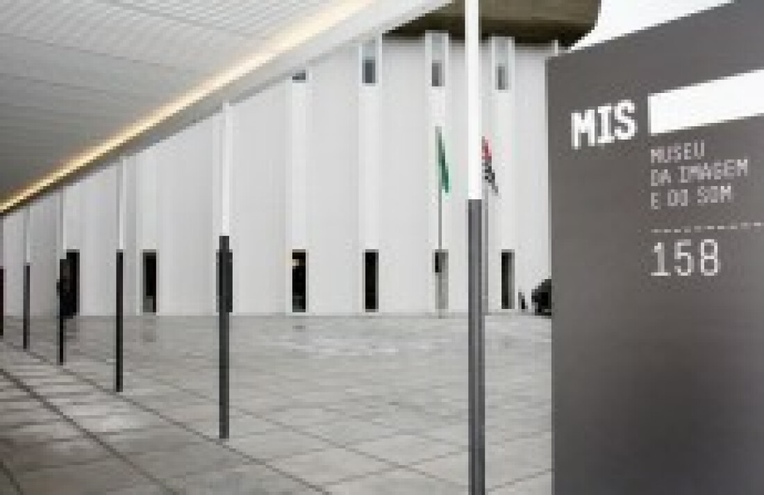 Santa Isabel promove visita ao Museu da Imagem e do Som