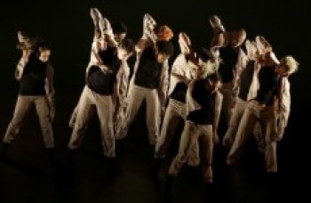 Theatro Vasques receberá dois espetáculos gratuitos