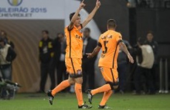 Polêmica sobre arbitragem causa divisão no Corinthians