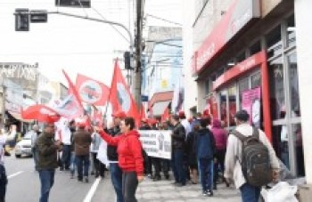 Bancários lançam campanha e pedem manutenção dos direitos