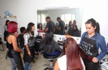 Município certifica 1,3 mil estudantes de capacitações