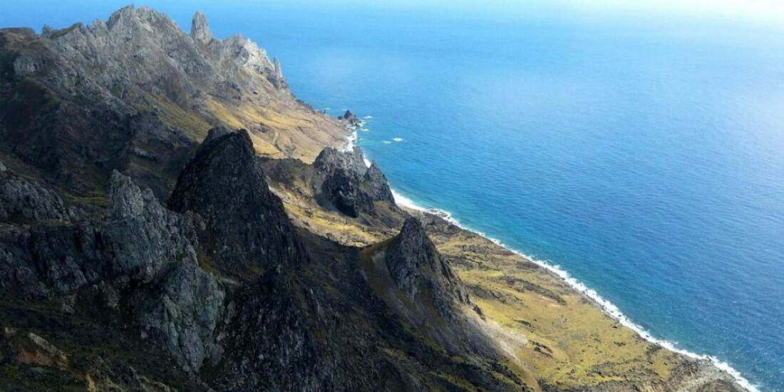 Estudo encontra rochas compostas de plástico na Ilha da Trindade