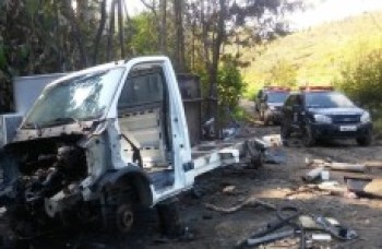 gcM encontra caminhão roubado