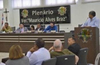 Vereadores aprovam moções de aplausos no Legislativo