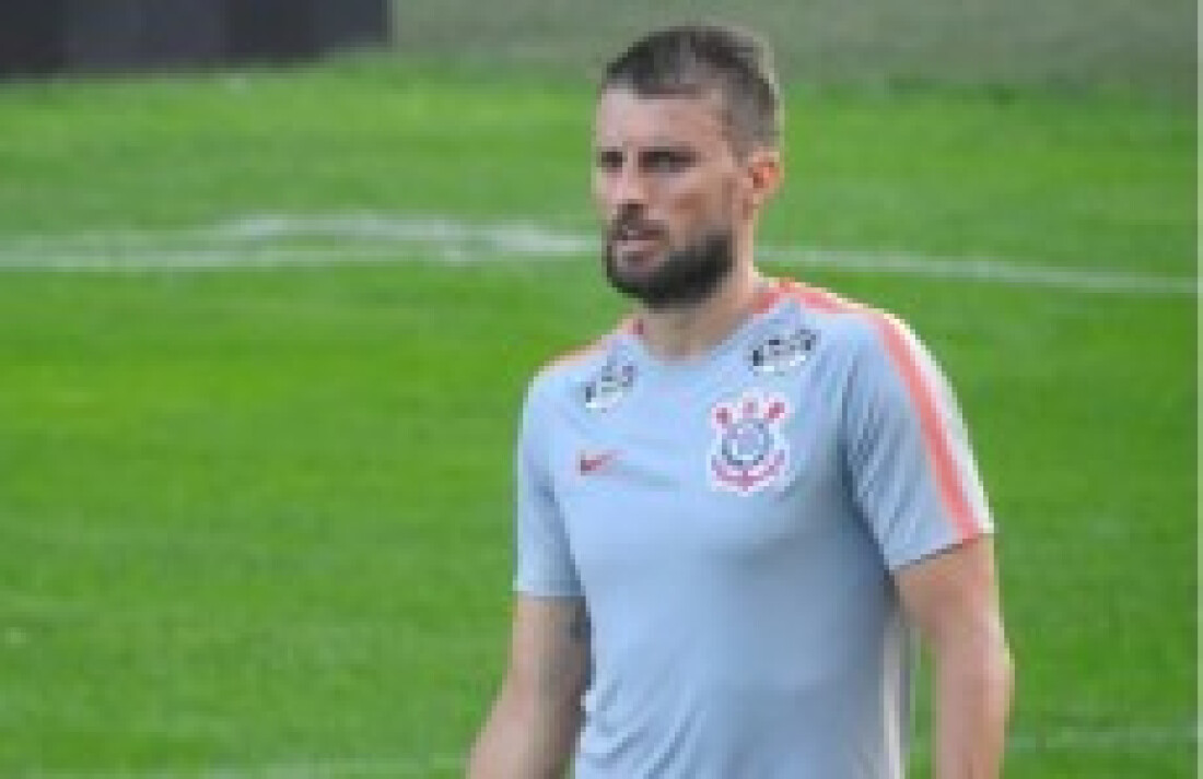 Timão e Mengo lutam para se firmar no ano