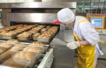 Indústria contrata em abril e recupera perdas no Alto Tietê