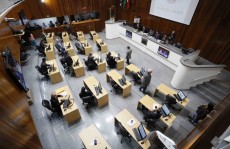 Furtos em cemitérios são discutidos em sessão