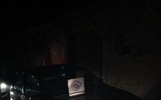 Trio furta veículo na Zona Leste