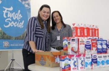Guarda Municipal e Emprega Mogi doam leite e alimentos