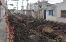 Obra no centro é interrompida após desmoronamento do solo