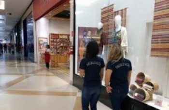 Procon realiza fiscalização do comércio