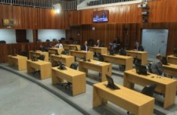 Câmara vai investigar veículo suspeito