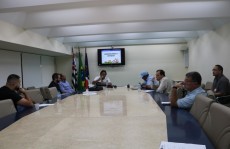 Comissão recebe propostas para área de mídia externa