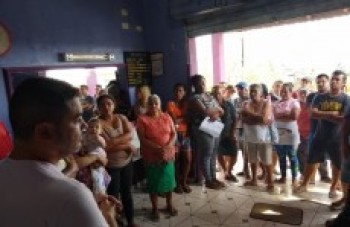 Moradores pedem auxílio da prefeitura