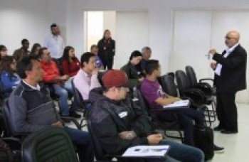 Empreendedores de Mogi recebem orientações na oficina 'Começar Bem'