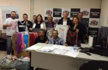 Delegacia do Caiuby faz doação de roupas