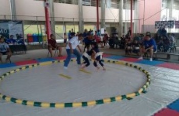 Complexo Paulo Portela recebe torneio de sumô