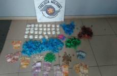 Polícia encontra drogas no Conjunto do Bosque
