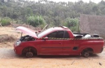 Cadáver é encontrado na estrada dos Moraes