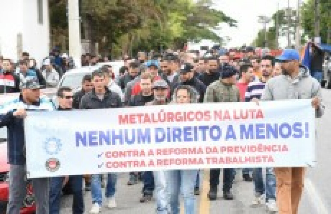 Após liminar, funcionários da Valtra suspendem paralisação