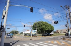 Cruzamento entre as duas avenidas terá semáforos