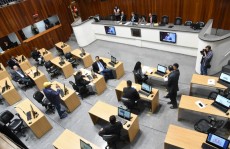 Projeto que regulamenta Uber chega ao Legislativo