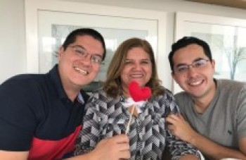 Um mês após ataque, filho conta como supera perda