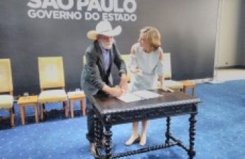 Zé Biruta assina repasse de R$ 730 mil à Assistência Social