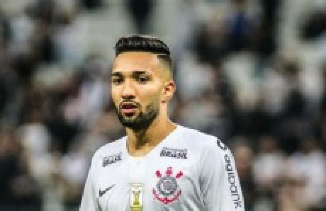 Clayson pode ser punido e desfalcar Timão na final por ofender árbitro