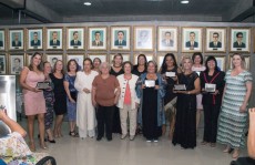 Vereadoras recebem homenagem