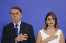 Bolsonaro confirma o fim do horário de verão no país