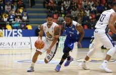 Mogi/Helbor não resiste e é derrotado pelo Pinheiros