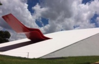 Mostra reúne criações de Oscar Niemeyer e de seus parceiros