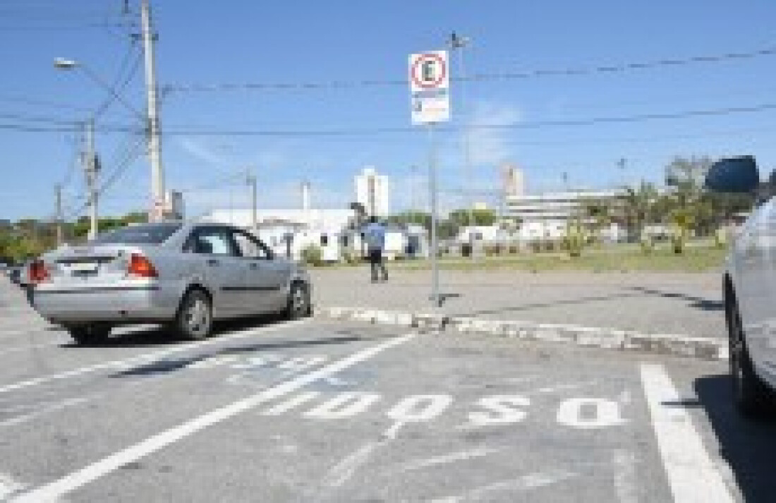 Controle cabe aos agentes de trânsito